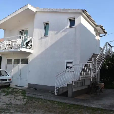 Tesa Apartment *